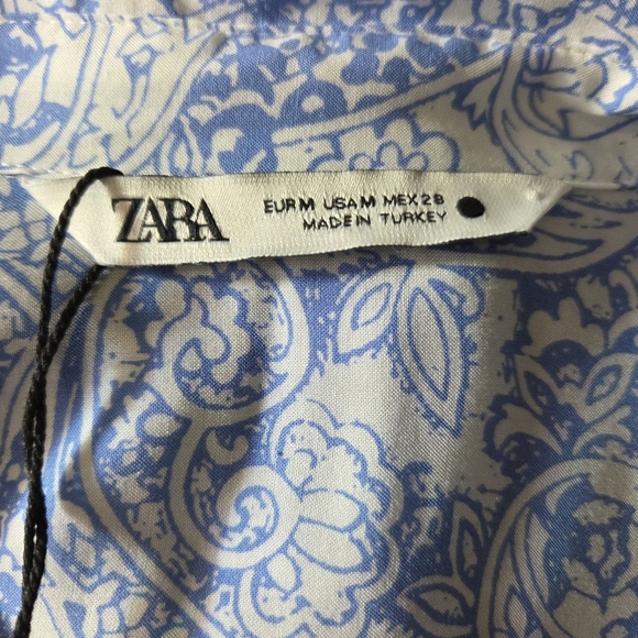 ⭐️Zara Womans Blue And White Button Up Shirt Size Med - Picture 6 of 6